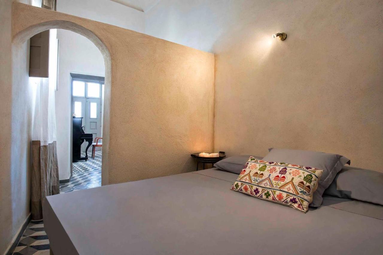 Sandandstone Villa Santorini Megalochori  Eksteriør billede